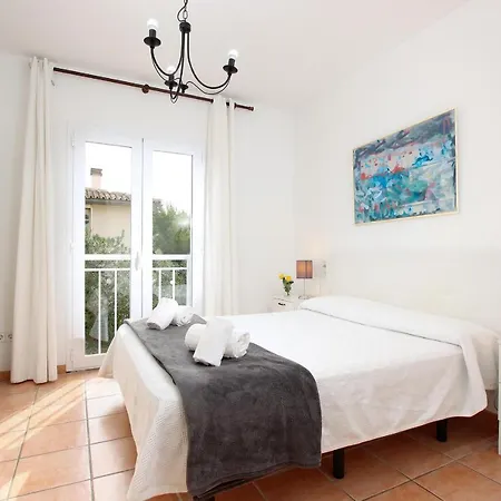 Amoros Villa *